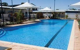 Broadwater Mariner Resort